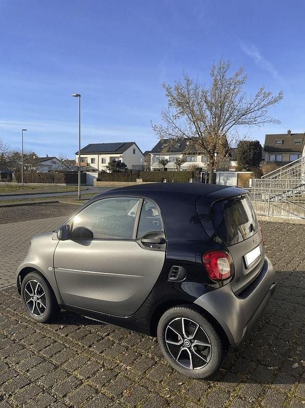 Gebraucht Smart ForTwo Coupé 60 kW (82 PS) 2021 Grau Coupé
