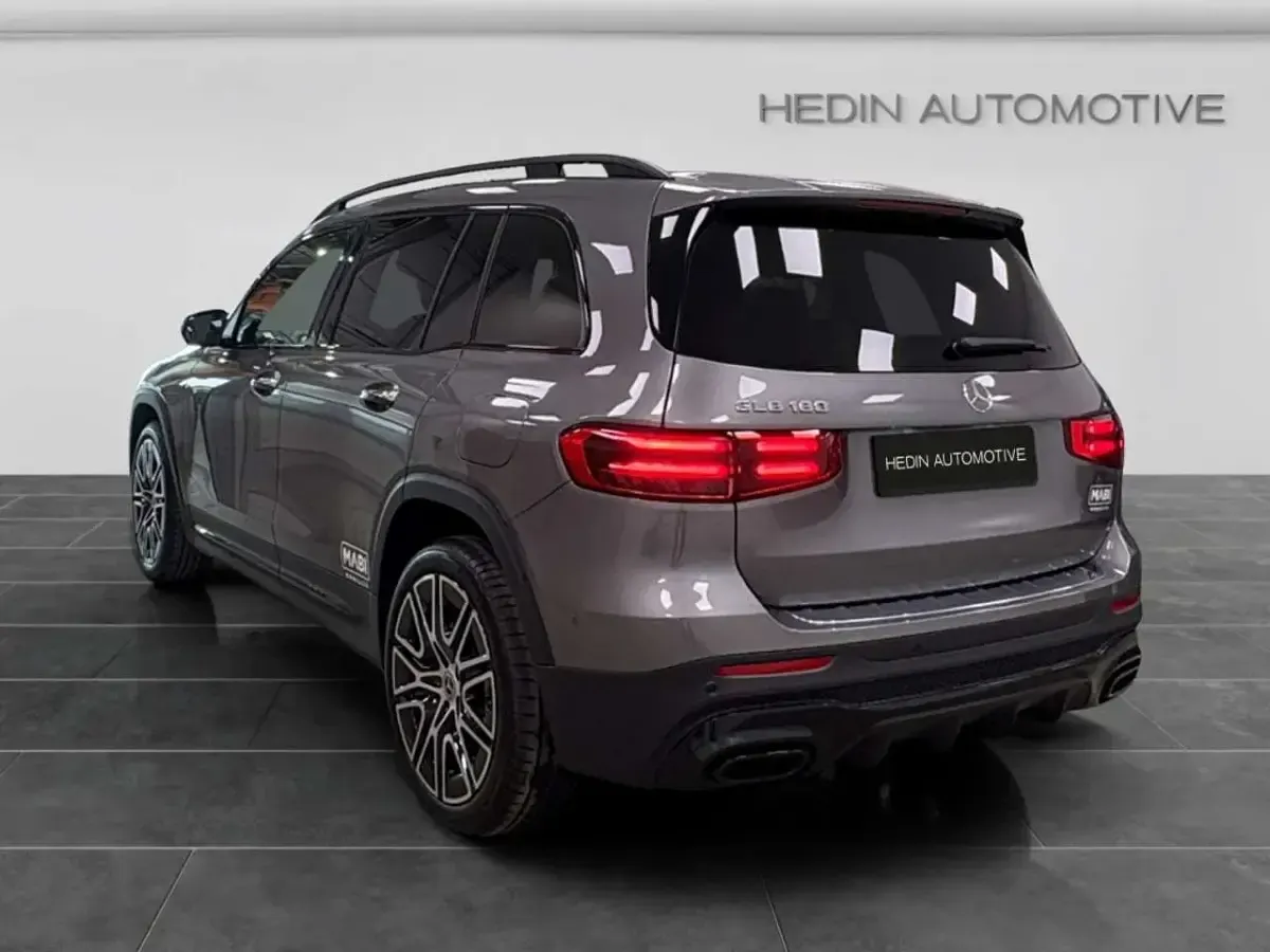 Gebraucht Mercedes GLB180 AMG 136 PS (100 kW) 2025 Grau SUV