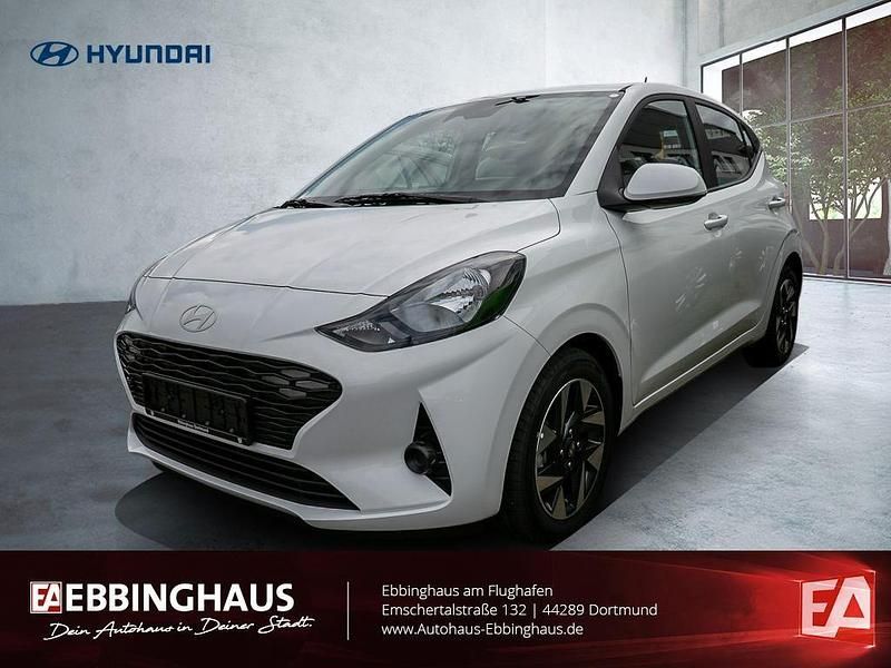 Weiß Neu 2025 Hyundai i10 Trend Kleinwagen | 17.749 € (Fairer Preis) - Bild 1/4