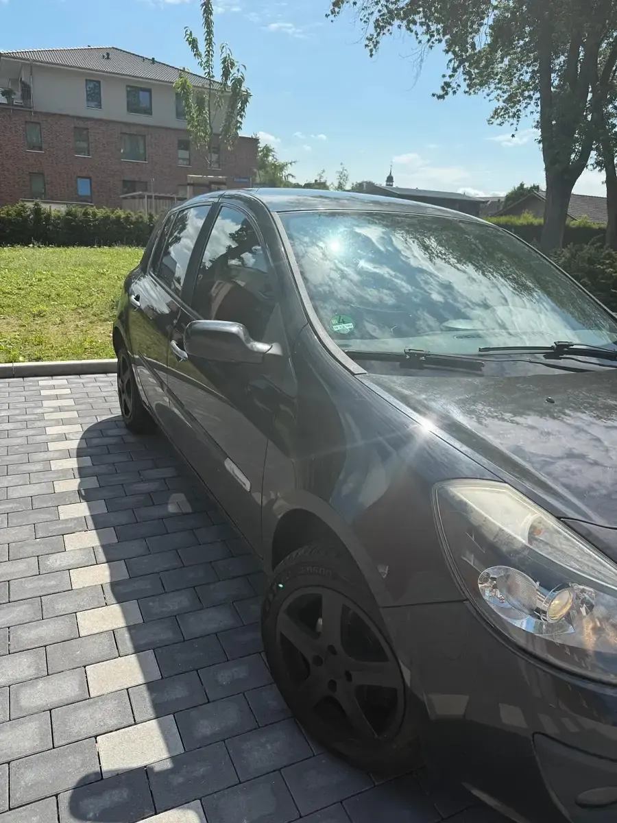 Gebraucht Renault Clio 75 PS (55 kW) 2007 Schwarz Kleinwagen