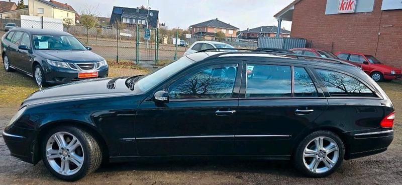 Gebraucht Mercedes E280 177 PS (130 kW) 2005 Schwarz Kombi