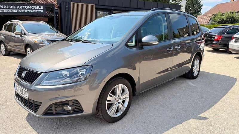 Grau Gebraucht 2015 Seat Alhambra Style Van / Kleinbus | 12.199 € (Fairer Preis) - Bild 1/4