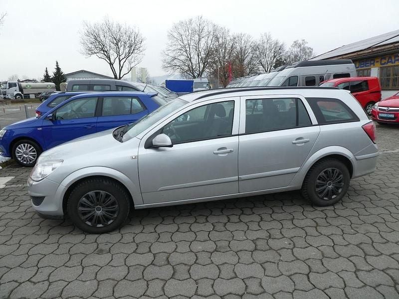 Silber Gebraucht 2008 Opel Astra Edition Kombi | 2.990 € (Etwas zu teuer) - Bild 1/4