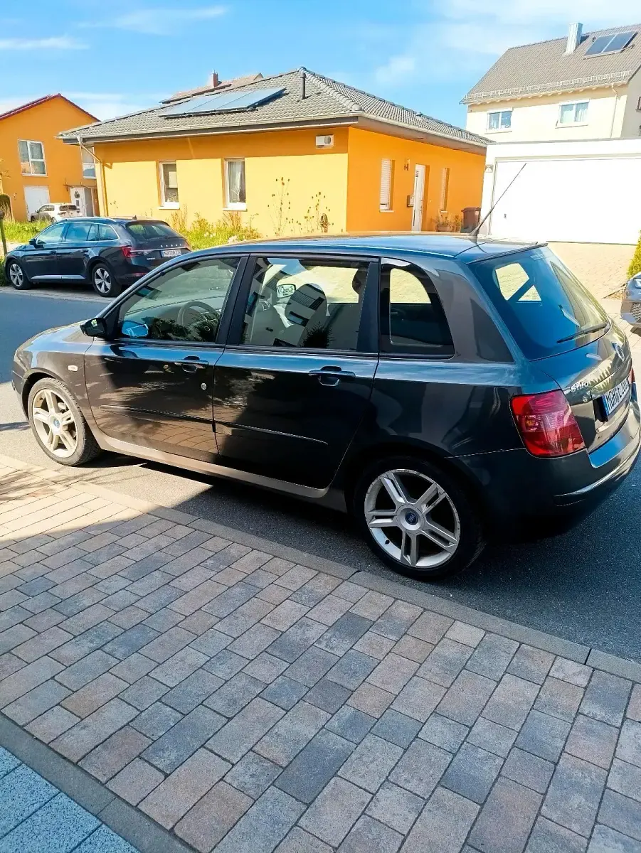 Gebraucht Fiat Stilo 95 PS (69 kW) 2006 Grau Limousine