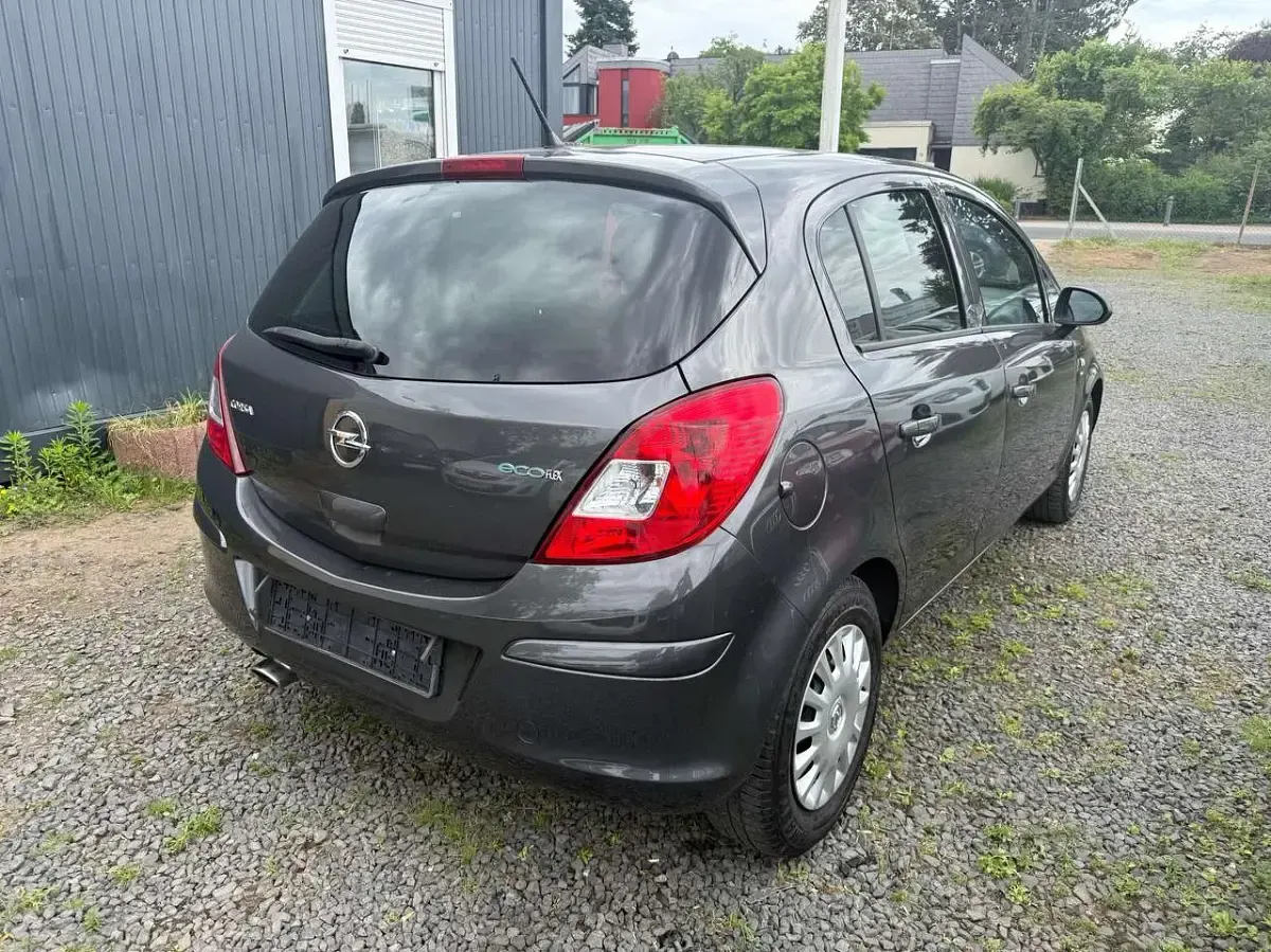 Gebraucht Opel Corsa Satellite 69 PS (50 kW) 2011 Karbongrau Kleinwagen