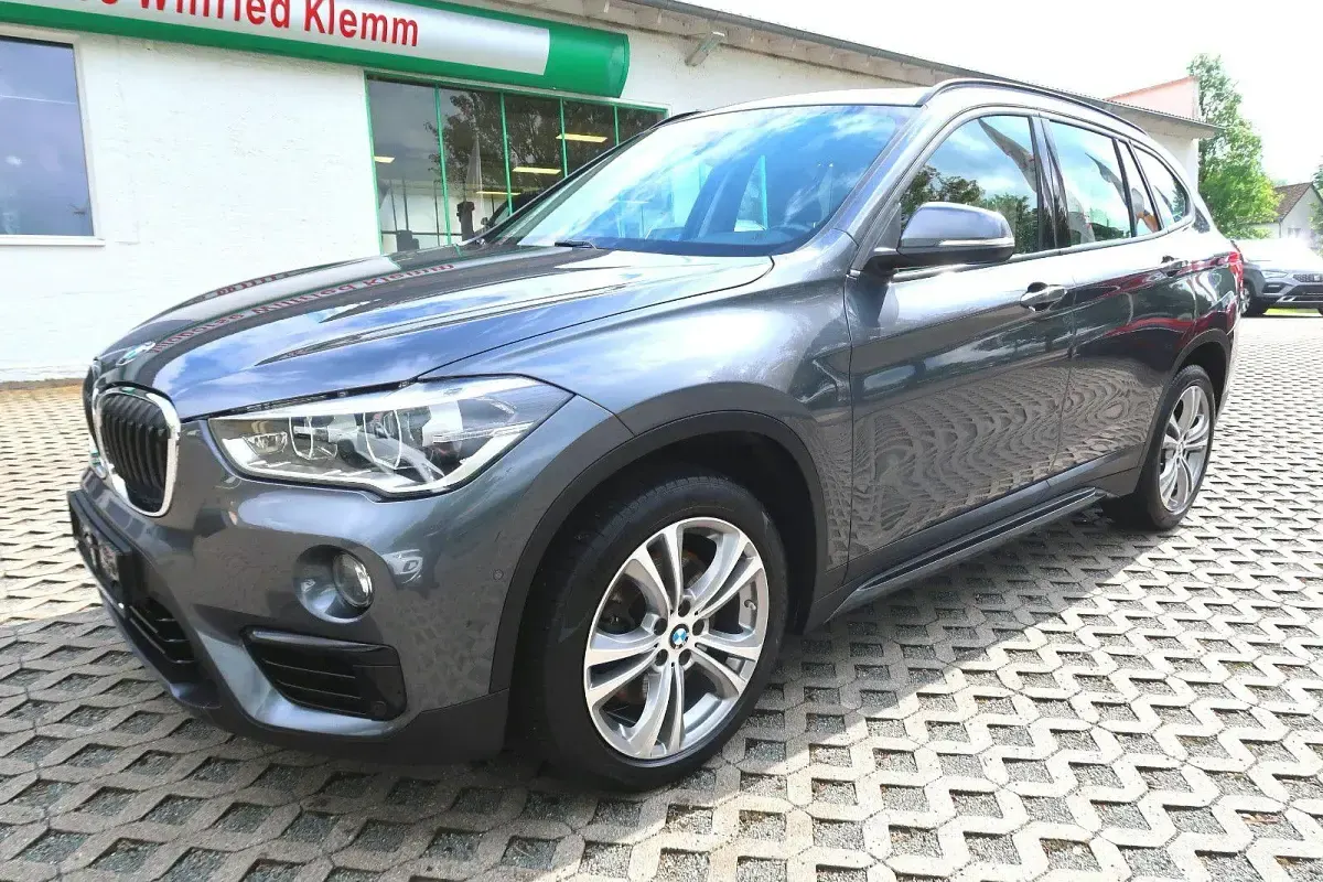 Gebraucht BMW X1 Sport Line 190 PS (139 kW) 2017 Grau SUV