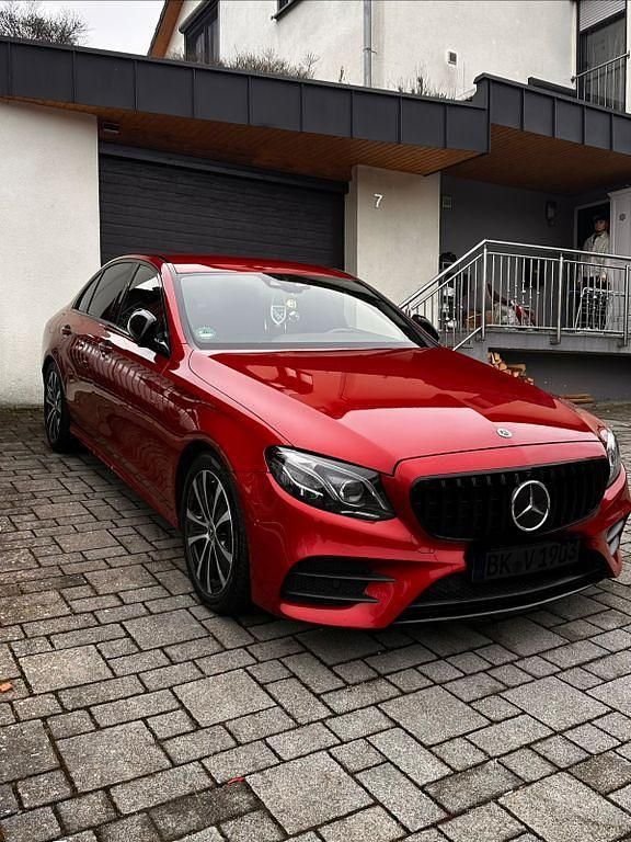 Gebraucht Mercedes E400 340 PS (250 kW) 2018 Rot Limousine