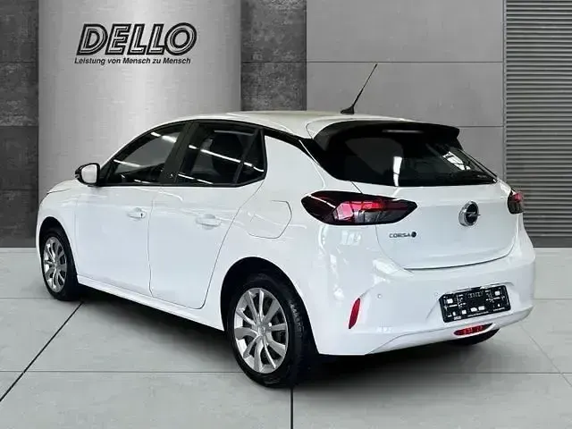 Gebraucht Opel Corsa-e Edition 100 kW (136 PS) 2023 Weiß Kleinwagen