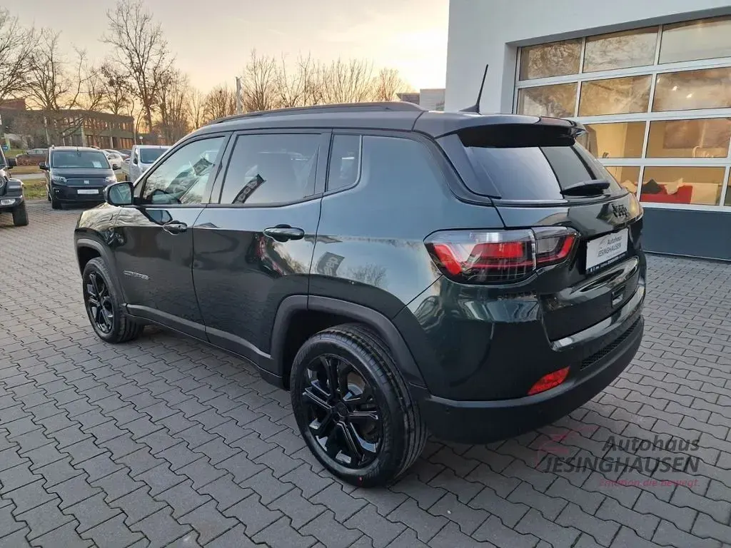 Occasion Jeep Compass North 131 ch (96 kW) 2025 Vert SUV