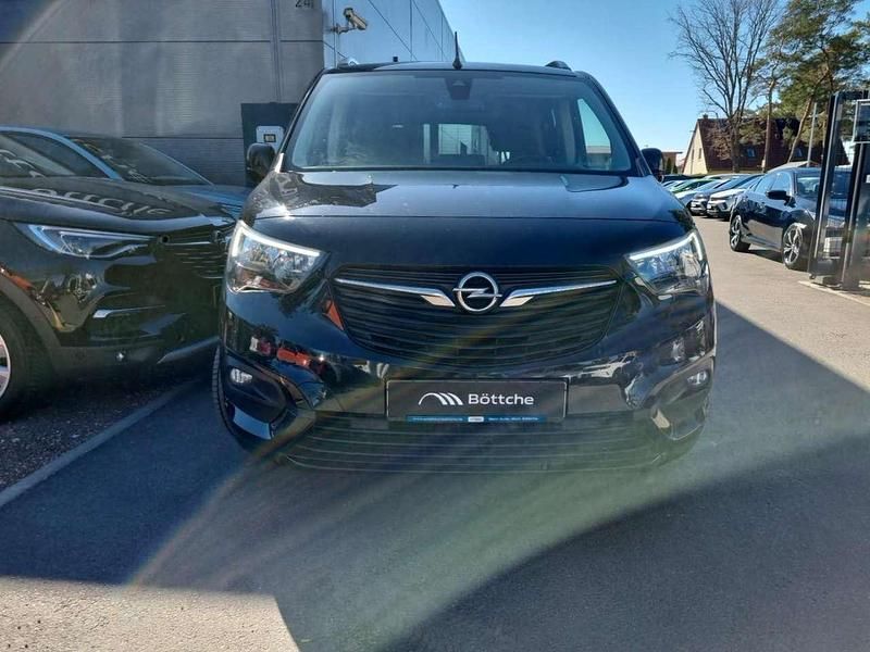 Gebraucht Opel Combo Life Elegance 131 PS (96 kW) 2021 Nacht schwarz/noir onyx Van / Kleinbus