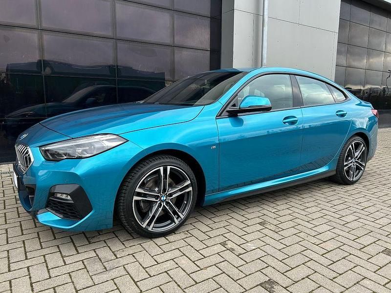 Blau Gebraucht 2020 BMW 218 Sport Line Limousine | 19.550 € (Teuer) - Bild 1/4
