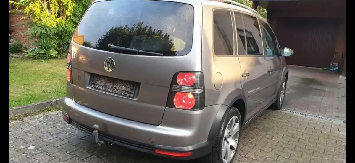 Gebraucht VW Touran Cross 170 PS (125 kW) 2010 Grau Van / Kleinbus
