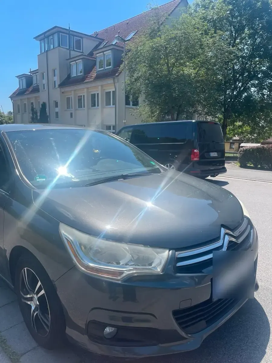 Gebraucht Citroën C4 120 PS (88 kW) 2012 Grau Kleinwagen
