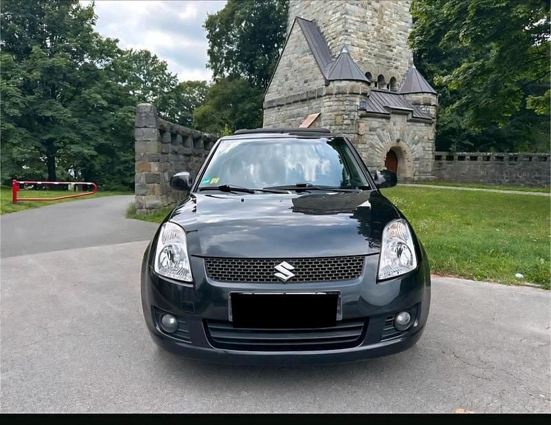 Schwarz Gebraucht 2010 Suzuki Swift Kleinwagen | 2.999 € (Fairer Preis) - Bild 1/4
