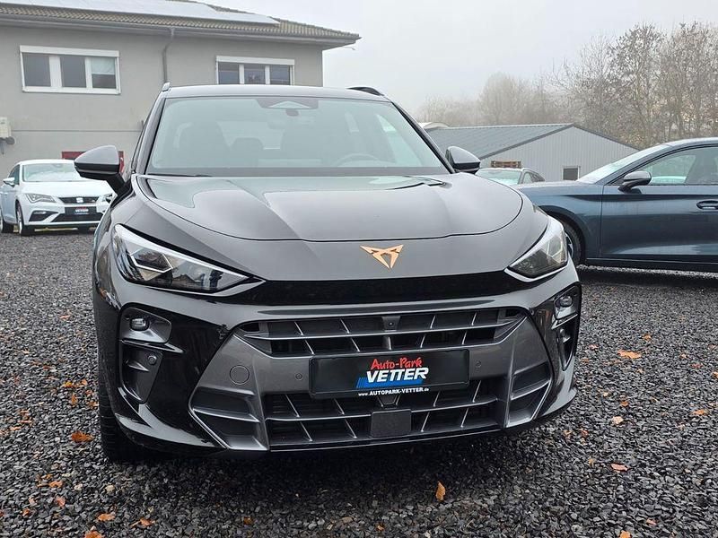 Second-hand Cupra Terramar 150 CP (110 kW) 2025 Negru SUV