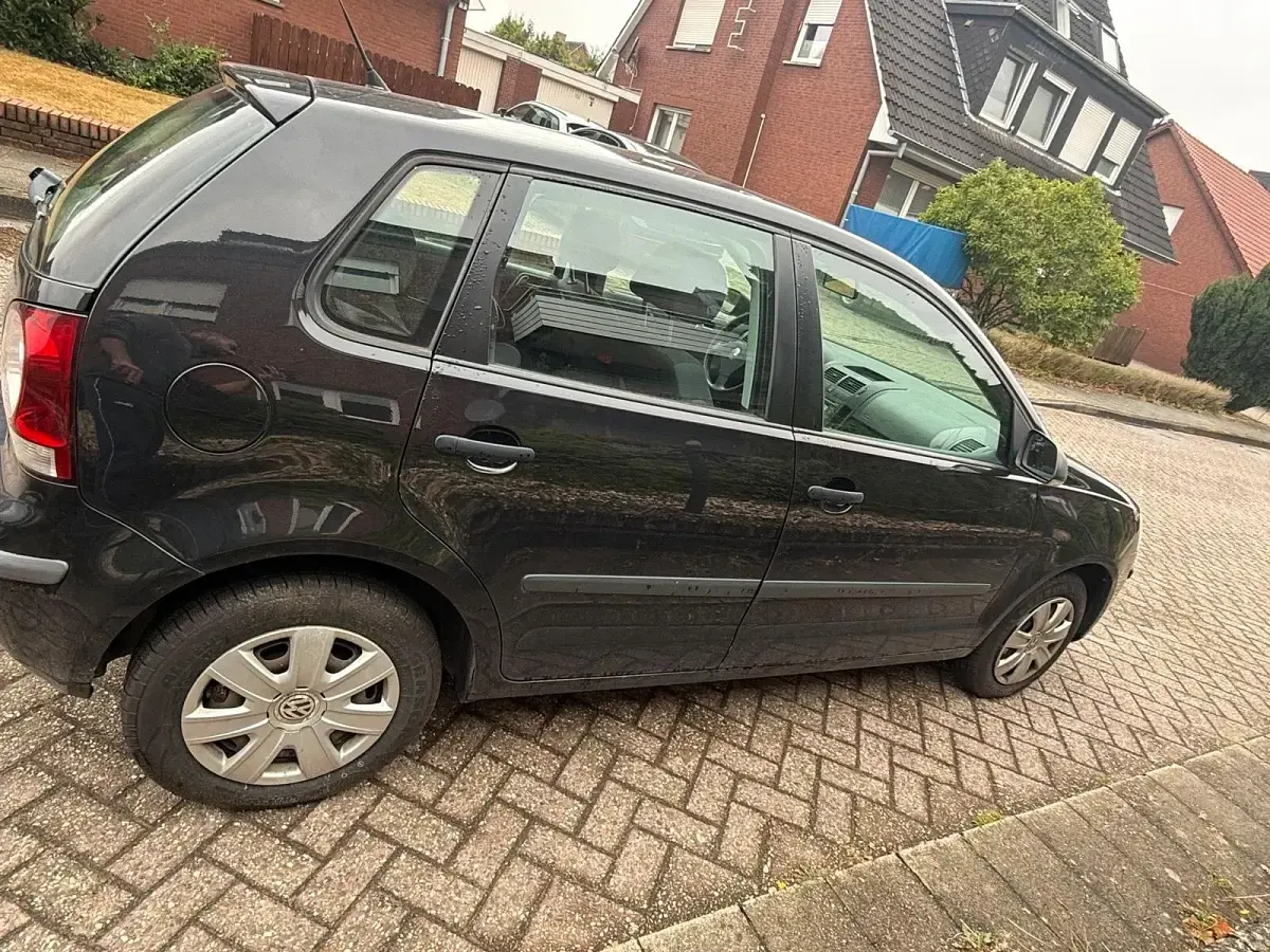 Gebraucht VW Polo 68 PS (50 kW) 2009 Silber Kleinwagen