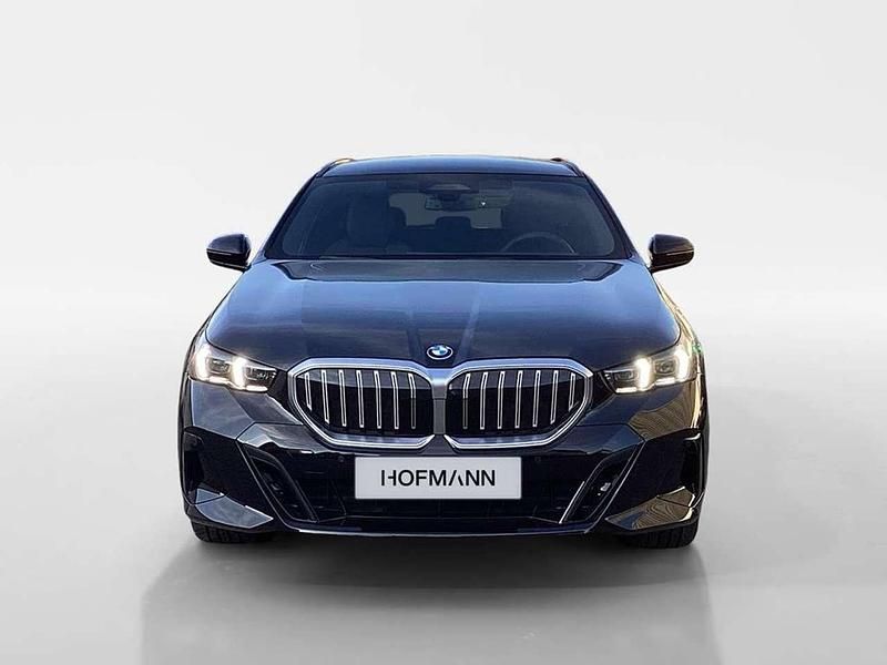 Second-hand BMW 520 197 CP (144 kW) 2025 Negru Break