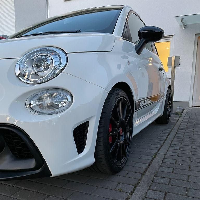 Gebraucht Abarth 595 Esseesse 179 PS (131 kW) 2021 Weiß Kleinwagen