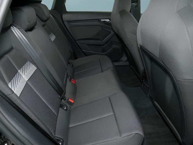 Gebraucht Audi A3 Sportback 150 PS (110 kW) 2023 Schwarz Kleinwagen
