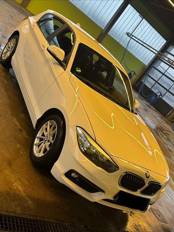Gebraucht BMW 116 116 PS (85 kW) 2017 Weiß Kleinwagen