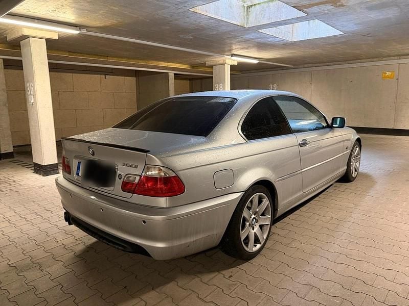 Gebraucht BMW 330 231 PS (169 kW) 2001 Silber Coupé