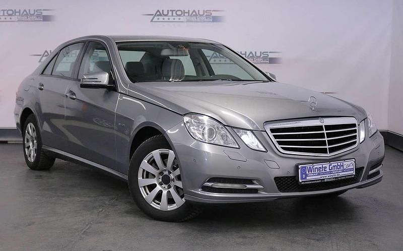 Gebraucht Mercedes E220 170 PS (125 kW) 2010 Palladiumsilber  metalliclack Limousine