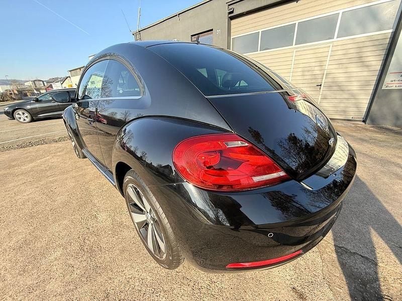 Gebraucht VW Beetle Exclusive 105 PS (77 kW) 2014 Schwarz Kleinwagen