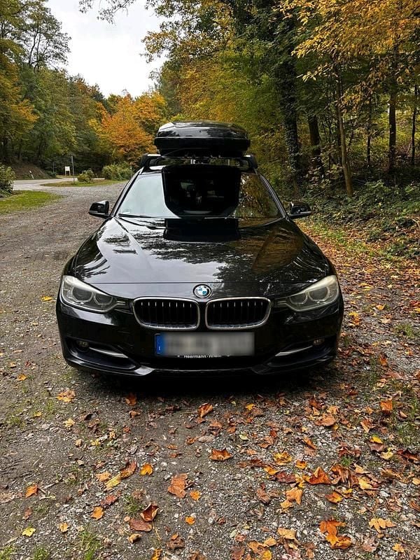 Schwarz Gebraucht 2014 BMW 320 Luxury Line Kombi | 6.800 € (Etwas zu teuer) - Bild 1/4