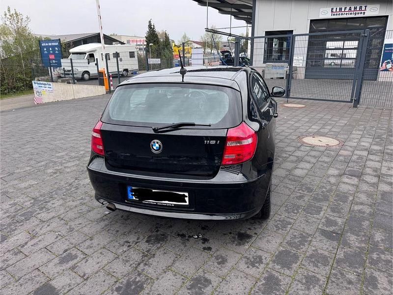 Brugt BMW 116 122 HK (89 kW) 2009 Sort Hatchback