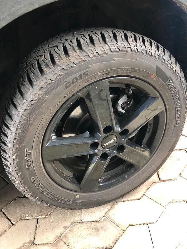 Gebraucht Suzuki Vitara 102 PS (75 kW) 2022 Schwarz SUV