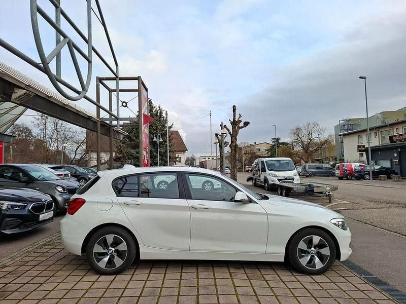 Gebraucht BMW 118 Advantage 136 PS (100 kW) 2018 Weiß Kleinwagen