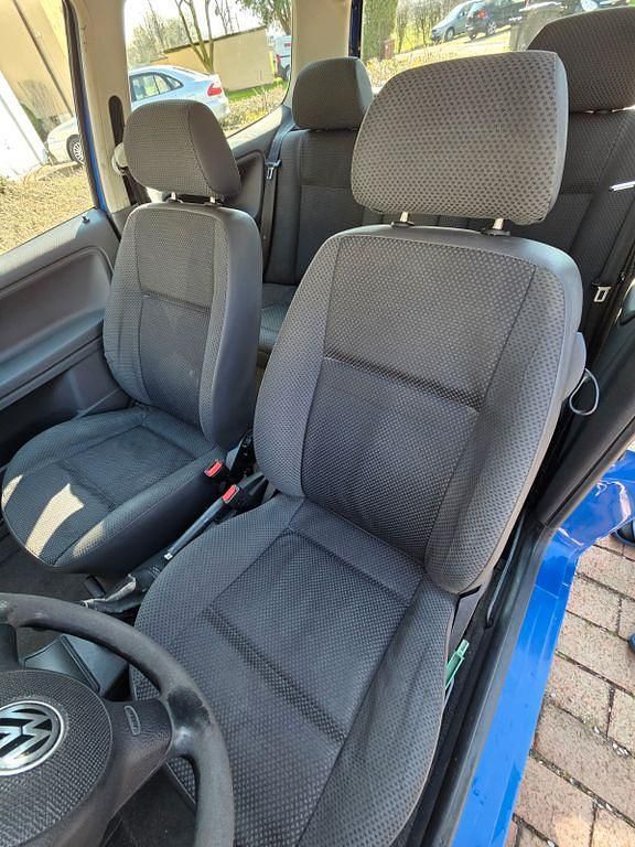 Gebraucht VW Polo Basis 50 PS (36 kW) 2000 Blau Limousine