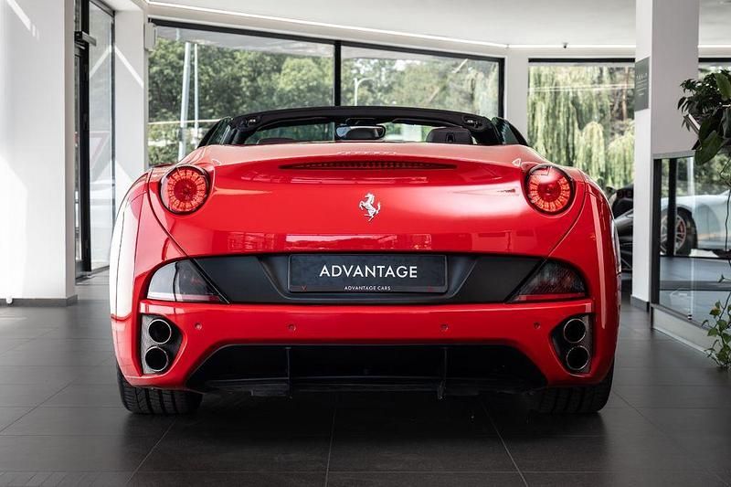 Gebraucht Ferrari California 460 PS (338 kW) 2011 Rot Cabrio