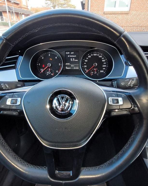 Gebraucht VW Passat 150 PS (110 kW) 2015 Schwarz Kombi