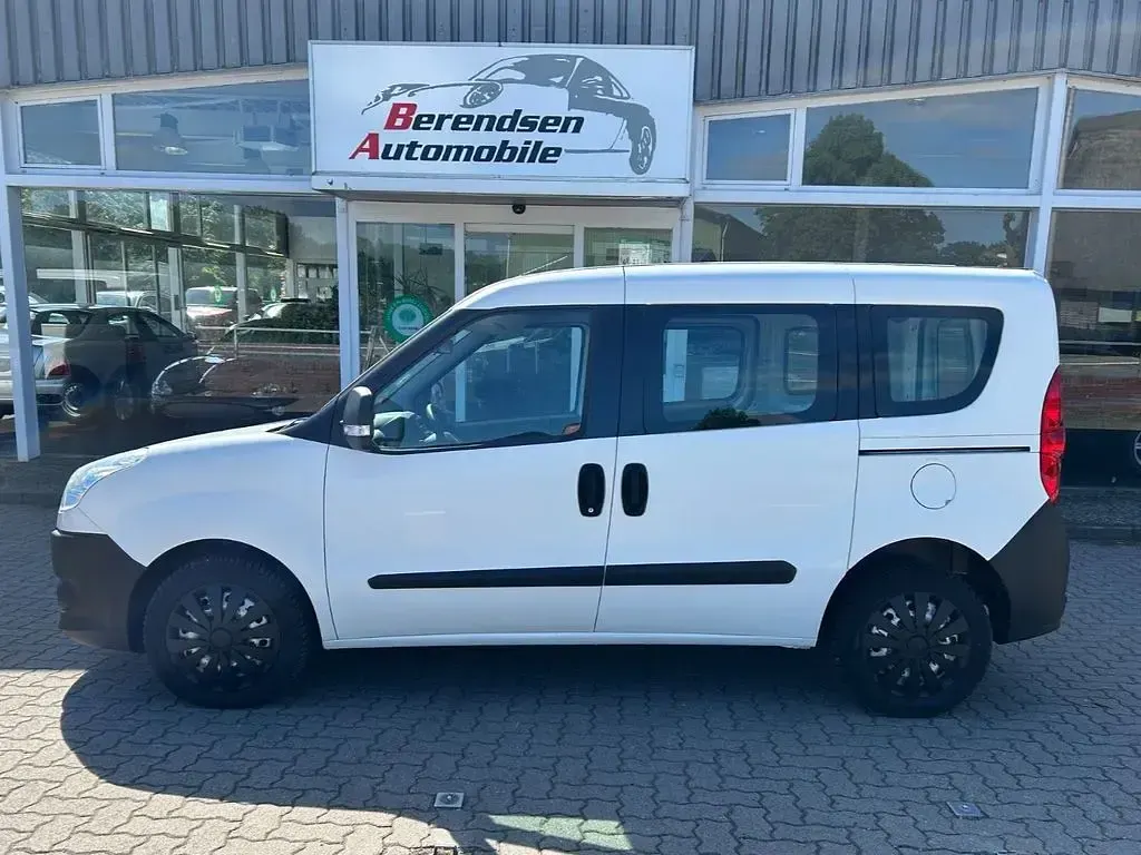 Gebraucht Fiat Doblò 90 PS (66 kW) 2013 Weiß Van / Kleinbus