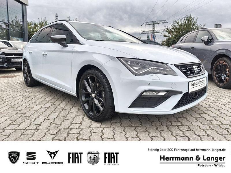 Grau Gebraucht 2020 Seat Leon ST FR Kombi | 17.490 € (Guter Preis) - Bild 1/4