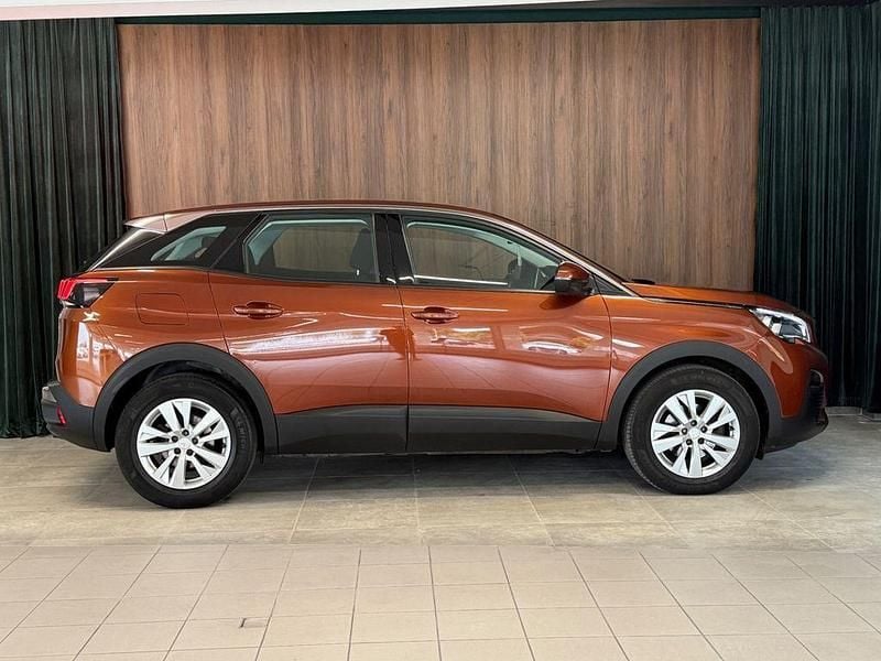 Gebraucht Peugeot 3008 Active 131 PS (96 kW) 2021 Braun SUV