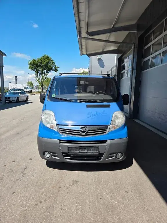 Gebraucht Opel Vivaro Design Edition 114 PS (83 kW) 2011 Blau Van / Kleinbus