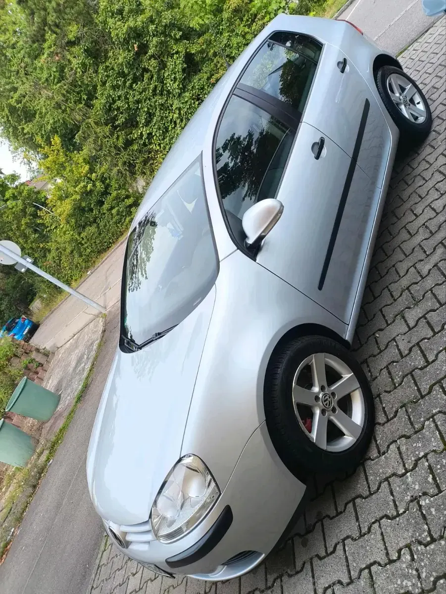 Gebraucht VW Golf IV 75 PS (55 kW) 2005 Silber Limousine