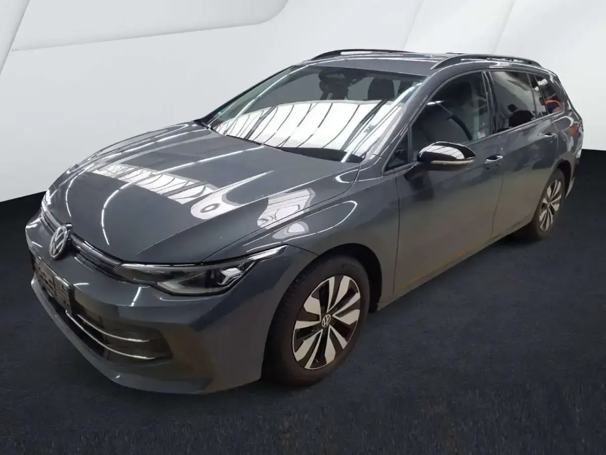 Gebraucht VW Golf VIII Goal 150 PS (110 kW) 2025 Grau Kombi