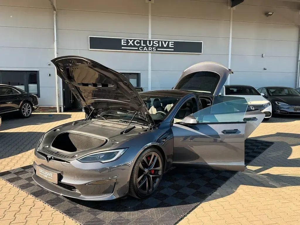Używany Tesla Model S Plaid 759 kW (1033 KM) 2023 Szary Hatchback