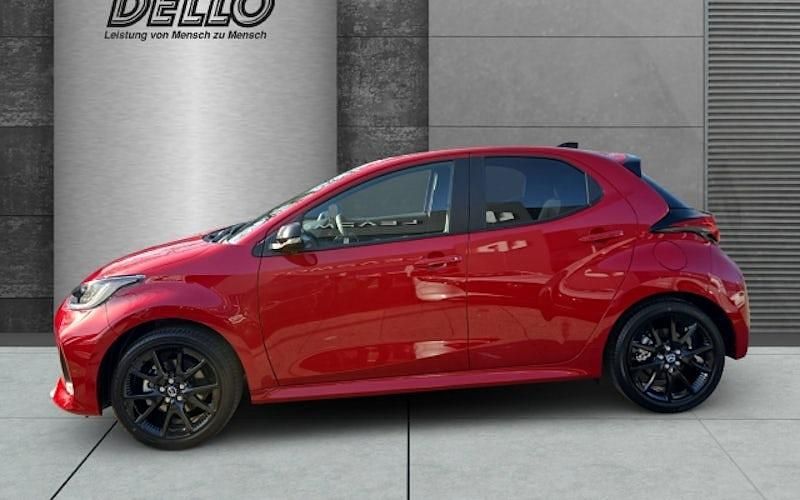 Neu Mazda 2 Homura-Line 116 PS (85 kW) 2026 Rot Limousine