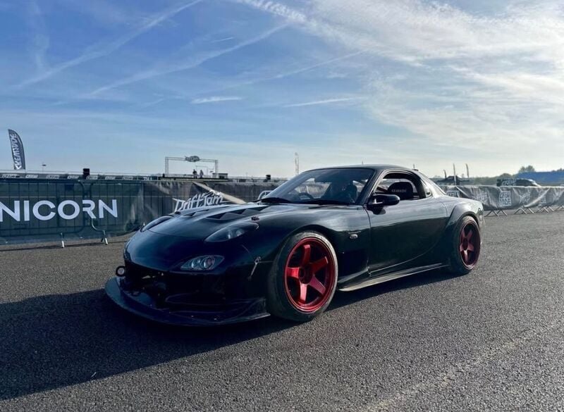 Schwarz Gebraucht 1996 Mazda RX7 Kleinwagen | 18.400 € - Bild 1/4