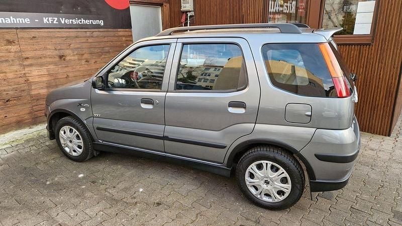 Second-hand Suzuki Ignis 94 CP (69 kW) 2008 Gri Hatchback