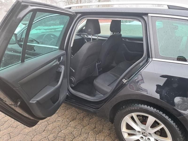 Gebraucht Skoda Octavia Clever 116 PS (85 kW) 2018 Schwarz Kombi