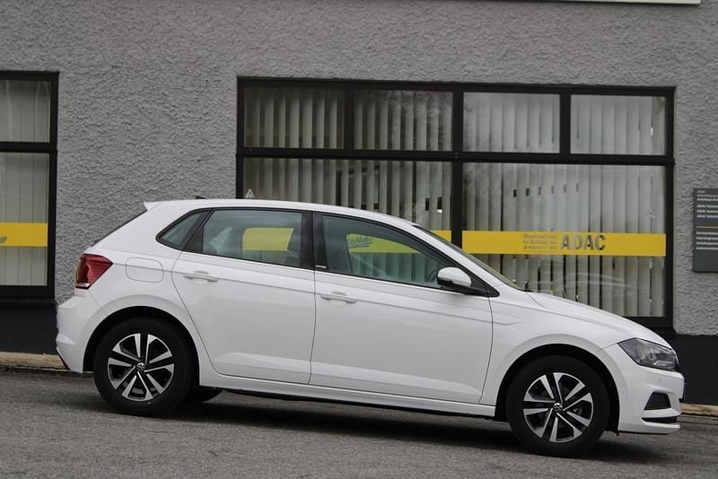 Gebraucht VW Polo United 95 PS (69 kW) 2021 Weiß Kleinwagen