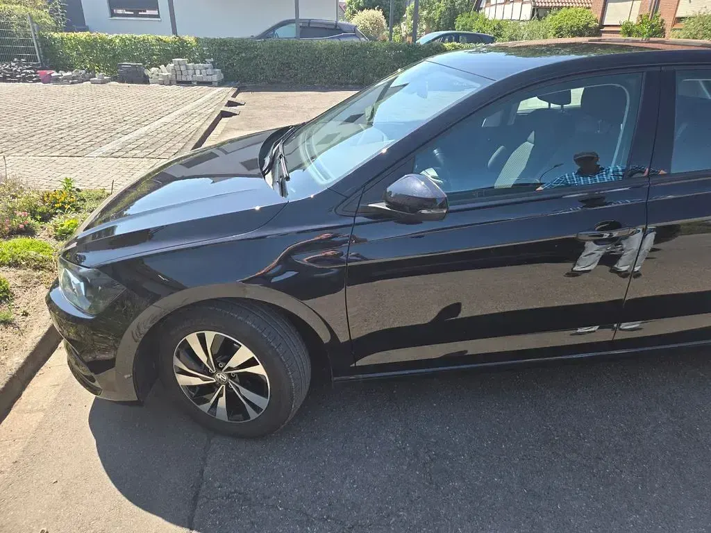 Gebraucht VW Polo Trendline 75 PS (55 kW) 2017 Schwarz Limousine
