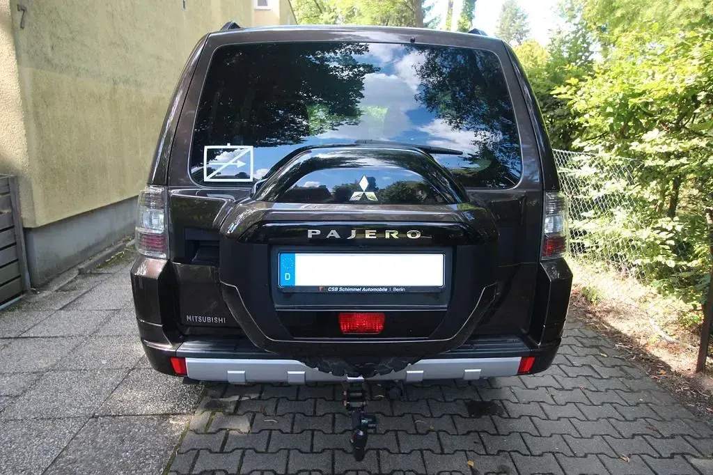 Gebraucht Mitsubishi Pajero Edition 190 PS (139 kW) 2017 Braun SUV