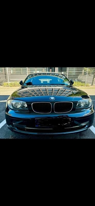 Gebraucht BMW 116 122 PS (89 kW) 2007 Schwarz Kleinwagen