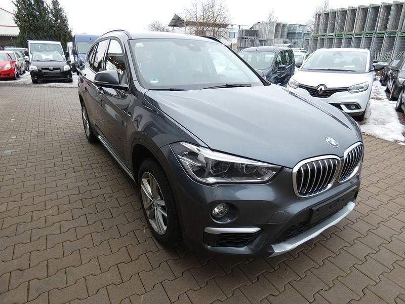 Gebraucht BMW X1 xLine 190 PS (139 kW) 2016 Grau SUV